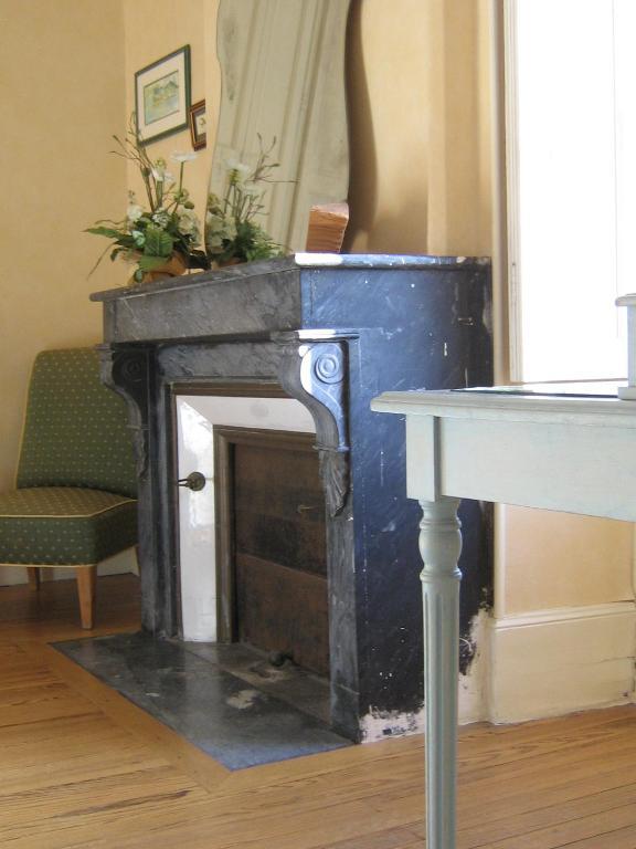 Chambres&Studios Château Saint Vincent Bazas Quarto foto